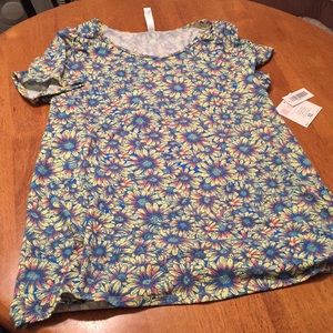 Lularoe Classic Tee size XL NWT